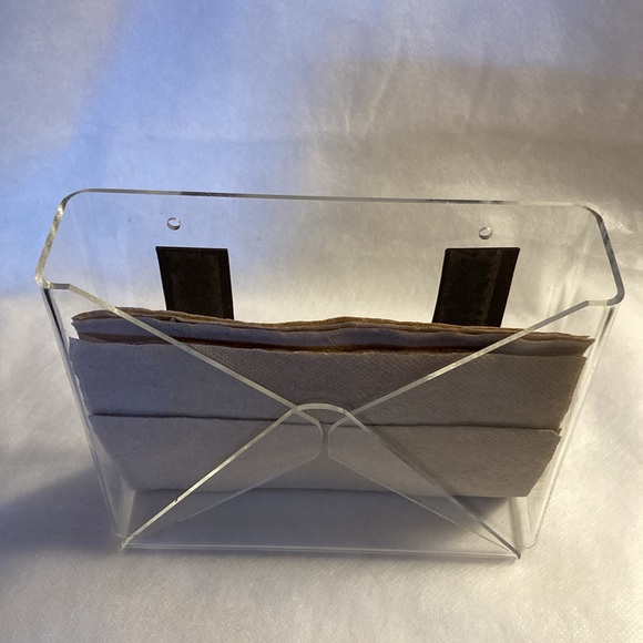 NWOT - Clear Acrylic Magnetic Napkin or Letter Holder - Picture 7 of 11